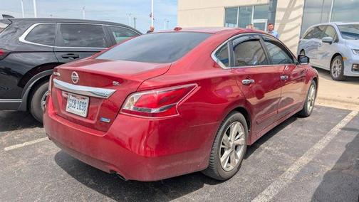 Cayenne Red Metallic 2013 Nissan Altima 2.5 SL
