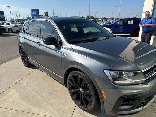 2020 Volkswagen Tiguan 2.0T SE R-Line Black 4MOTION