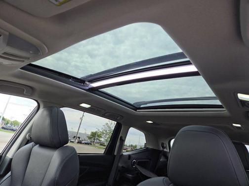 Autumn Green Metallic 2024 Subaru Ascent Limited 7-Passenger