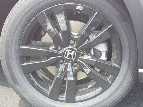Milano Red 2027 Honda HR-V Sport