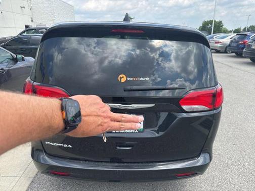 2017 Chrysler Pacifica Touring
