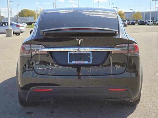 2017 Tesla Model X 90D
