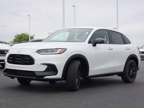 Platinum White Pearl 2027 Honda HR-V Sport