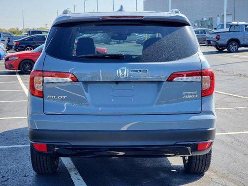 2022 Honda Pilot AWD Special Edition