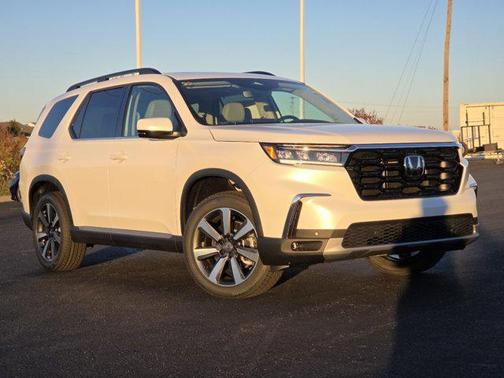 2025 Honda Pilot Touring 8-Passenger
