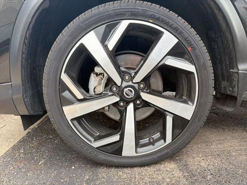 2021 Nissan Rogue Sport SL