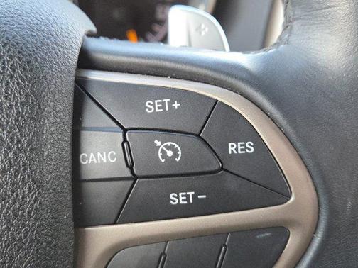 2016 Jeep Grand Cherokee Laredo