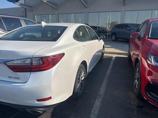 2018 Lexus ES 350 Base