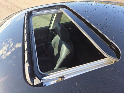 2022 Nissan Altima SR FWD