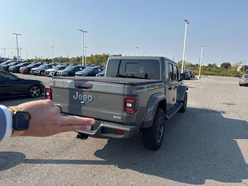 2020 Jeep Gladiator Overland