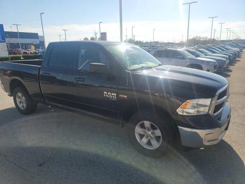 2019 RAM 1500 SLT