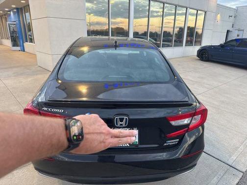 2022 Honda Accord Hybrid Base