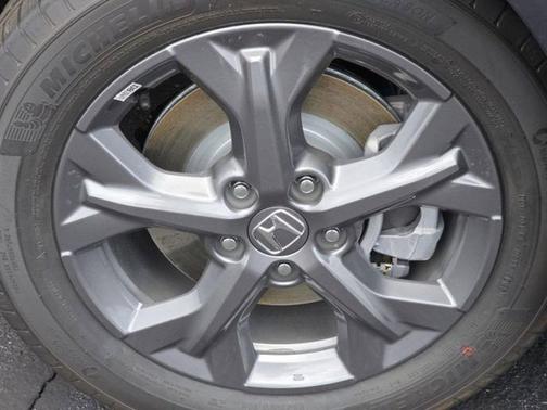 Crystal Black Pearl 2027 Honda HR-V LX