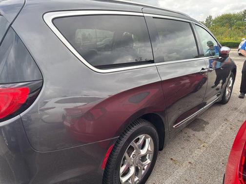 2020 Chrysler Pacifica Limited
