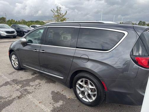 2020 Chrysler Pacifica Limited
