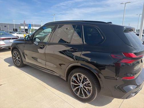 Black Sapphire Metallic 2025 BMW X5 PHEV xDrive50e