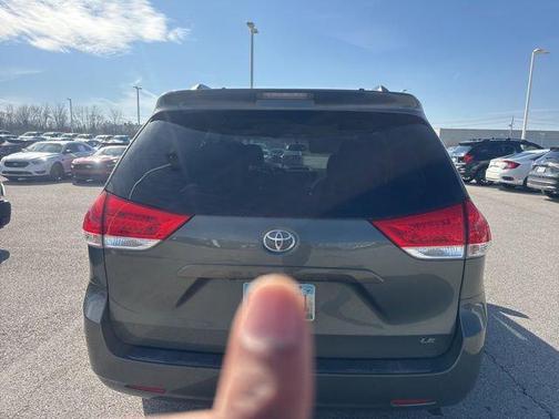 2013 Toyota Sienna LE