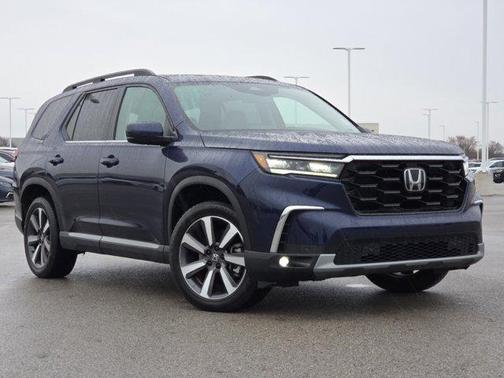 2023 Honda Pilot Touring 8-Passenger