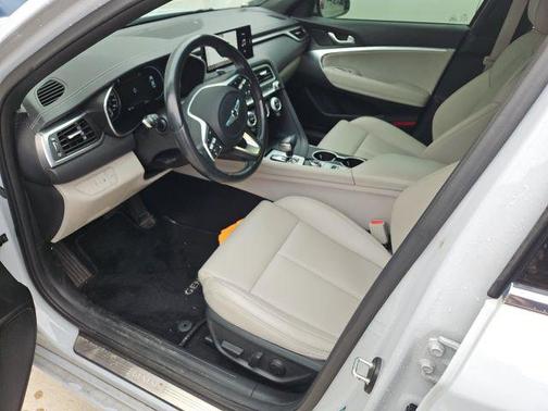 2022 Genesis G70 2.0T AWD