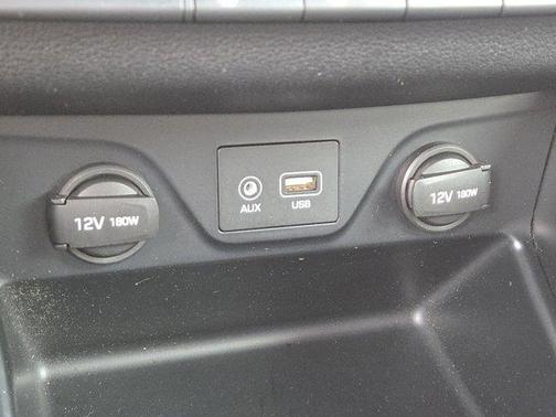 Black Noir Pearl 2017 Hyundai TUCSON SE