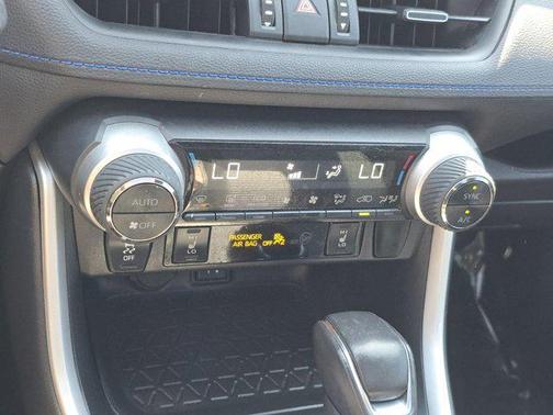 2019 Toyota RAV4 Hybrid SE