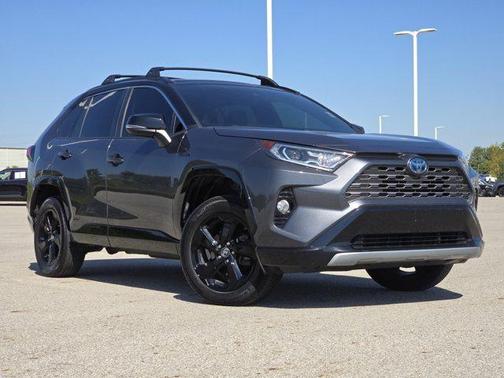 2019 Toyota RAV4 Hybrid SE