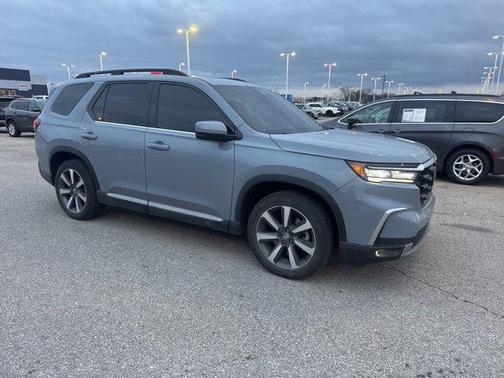 2024 Honda Pilot Touring 8-Passenger