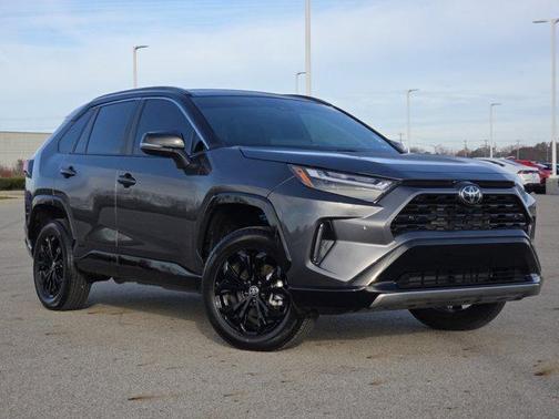 2025 Toyota RAV4 Hybrid SE