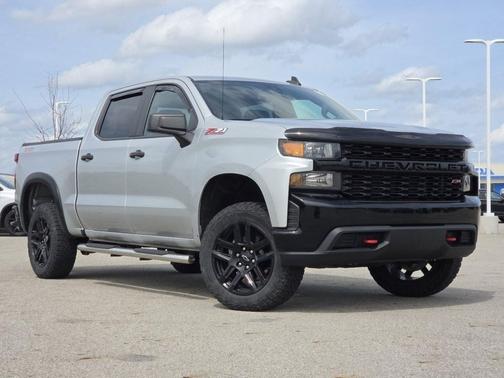 Silver Ice Metallic 2021 Chevrolet Silverado 1500 Custom Trail Boss