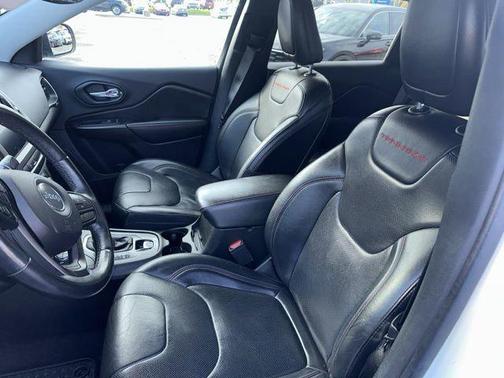 2019 Jeep Cherokee Trailhawk Elite