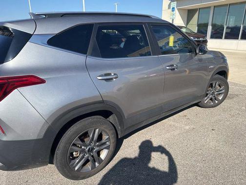 2023 Kia Seltos S