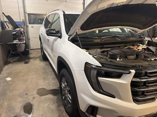 2025 GMC Acadia FWD Elevation