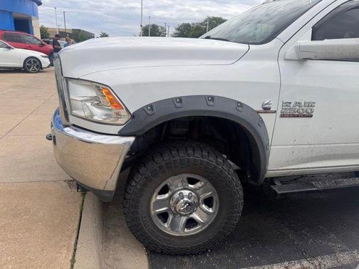Bright White Clearcoat 2018 RAM 2500 Tradesman Crew Cab 4x4 8' Box