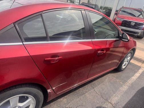 Siren Red Tintcoat 2016 Chevrolet Cruze Limited 1LT