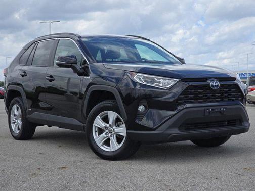 2021 Toyota RAV4 Hybrid XLE