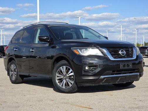 2017 Nissan Pathfinder SL