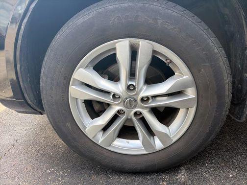 Super Black 2015 Nissan Rogue Select S