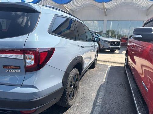 2022 Honda Pilot AWD TrailSport