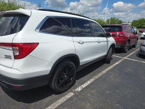 Platinum White Pearl 2021 Honda Pilot AWD Special Edition