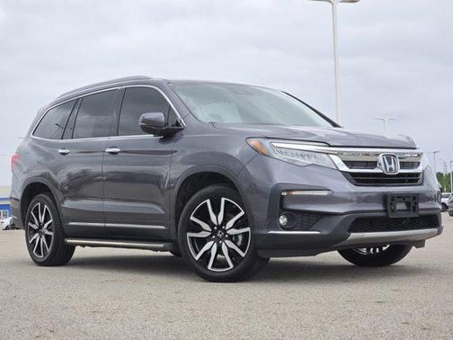 2022 Honda Pilot Touring 8-Passenger