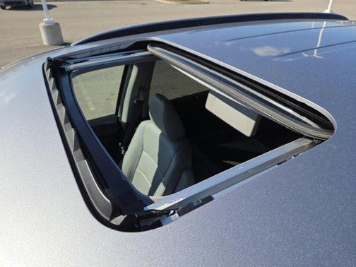 2022 Honda Pilot Touring 8-Passenger