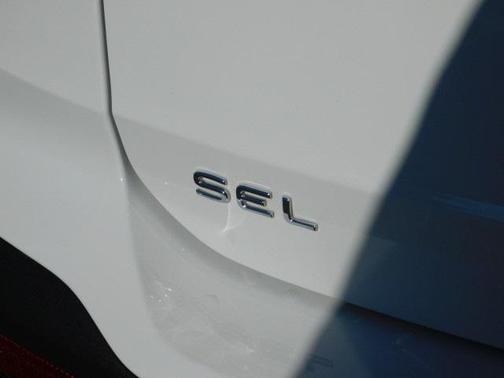 2024 Volkswagen Taos 1.5T SEL