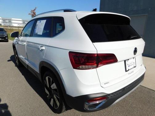 2024 Volkswagen Taos 1.5T SEL