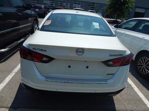 2023 Nissan Altima 2.0 SR