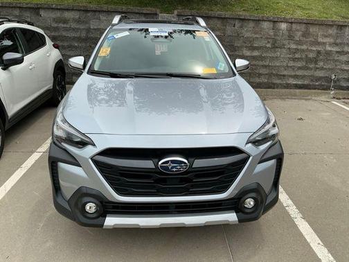Ice Silver Metallic 2024 Subaru Outback Touring XT