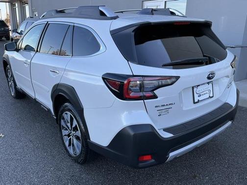 2025 Subaru Outback Touring