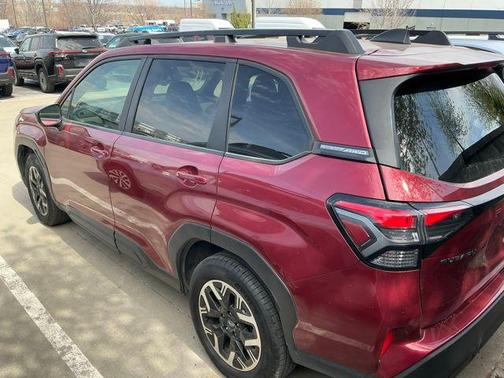 Crimson Red Pearl 2025 Subaru Forester Premium