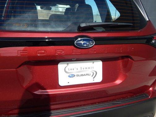 2025 Subaru Forester Base