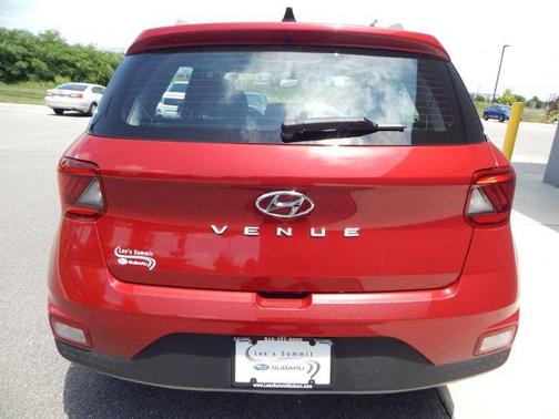 2022 Hyundai VENUE SEL