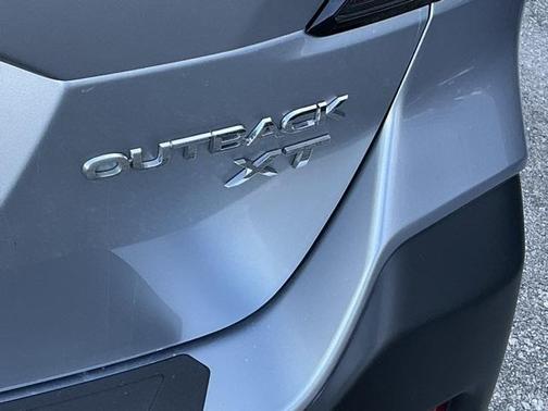 2022 Subaru Outback Limited XT